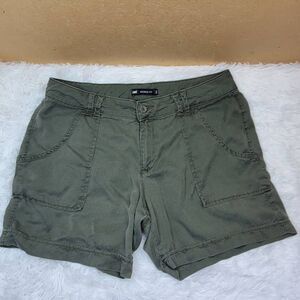 Lee Women's Midrise Fit Army Green Shorts Size 14